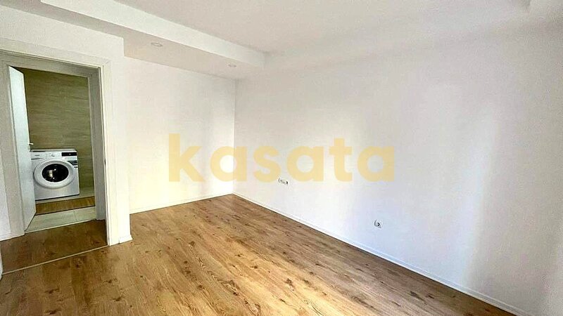 Ilfov 2 camere  Cosmopolis  parter  46mp utili   92mp curte